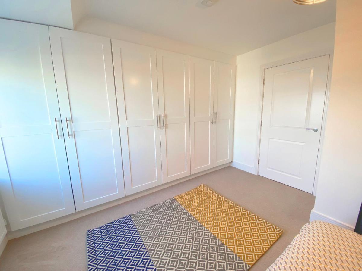 Ferienwohnung Urbanside Penthouse Yeovil Exterior foto